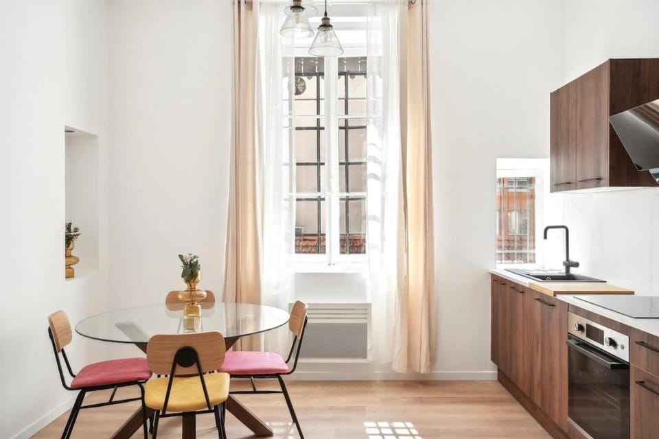 Emile Zola - 2 Bedrooms - Charpennes Apartment in Villeurbanne