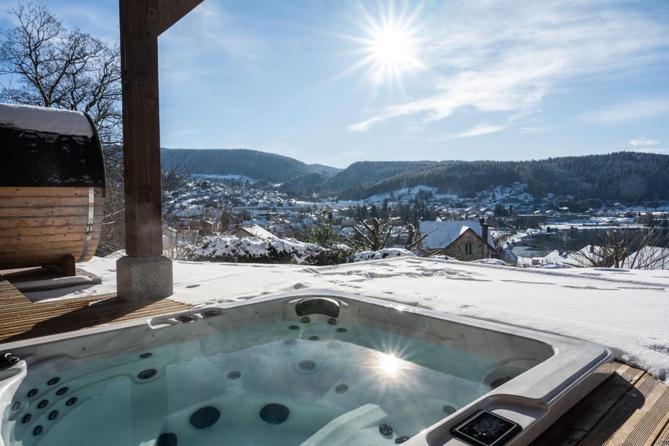 Natural landscape, Winter, Hot Tub, Sauna, Lake view, Mountain view