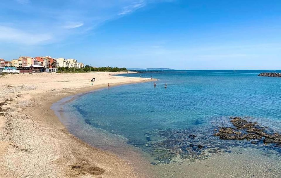 Le Matago A28, Studio vue port, clim, parking, piscine Apartment in Agde