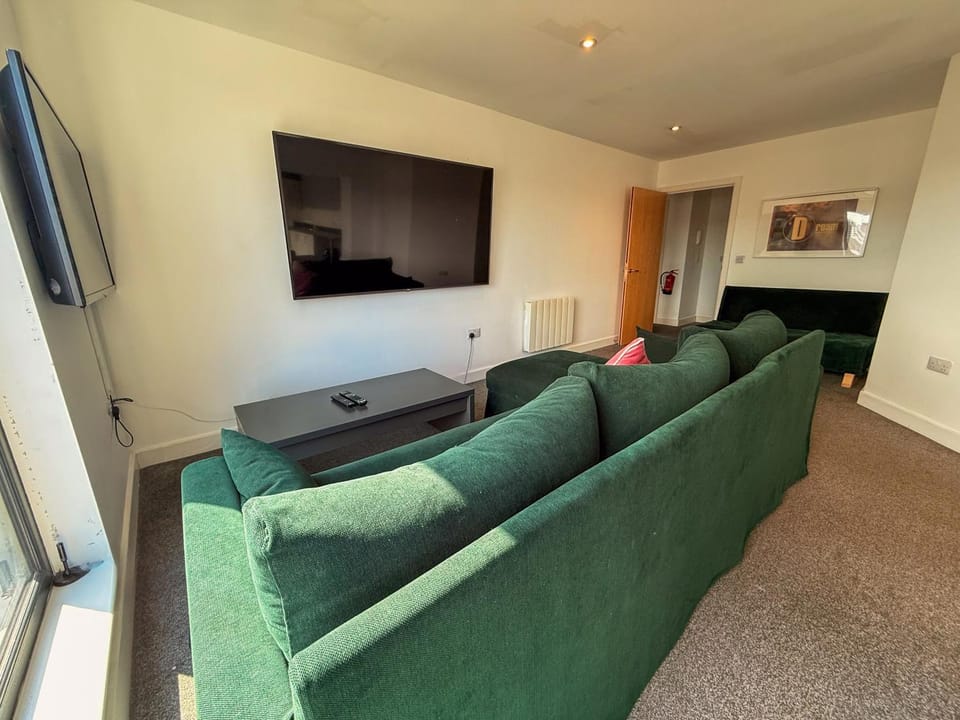 TV and multimedia, Living room, Seating area