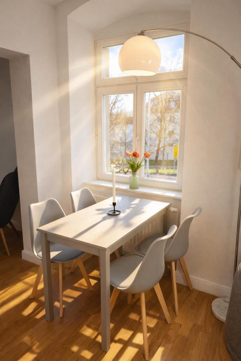 Dining area, Food