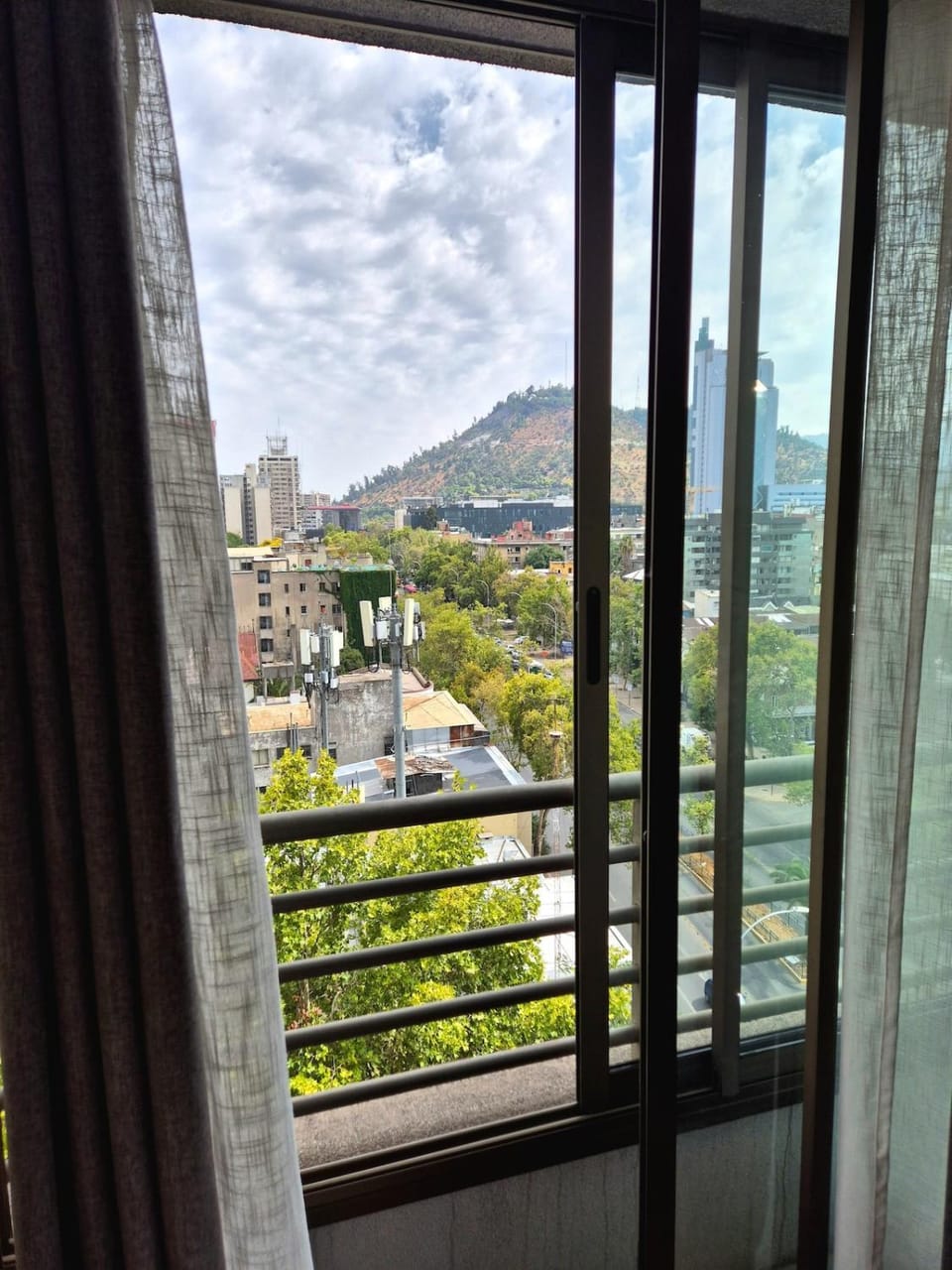 Vista a Cerro San Cristobal - Cama King y AC - Céntrico Apartment in Providencia