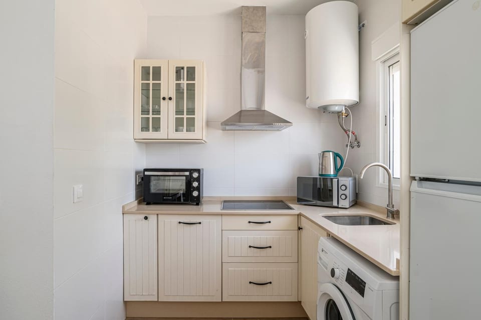 Kitchen or kitchenette, Living room
