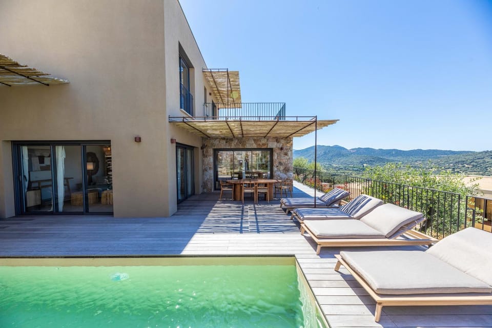 Patio, Swimming pool
