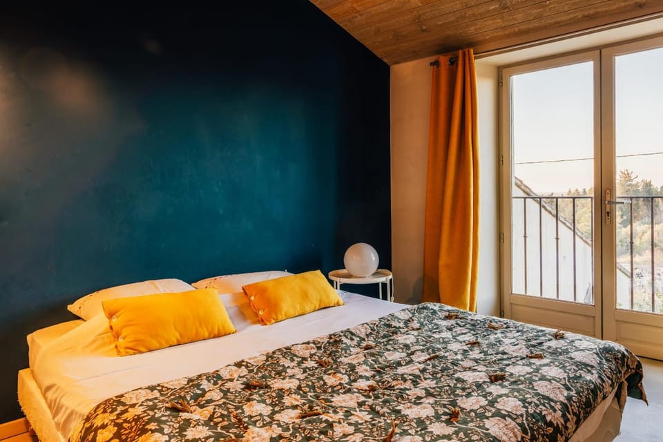 Family Home 7 Bedrooms 6 Bathrooms Eygalières House in Provence-Alpes-Côte d'Azur