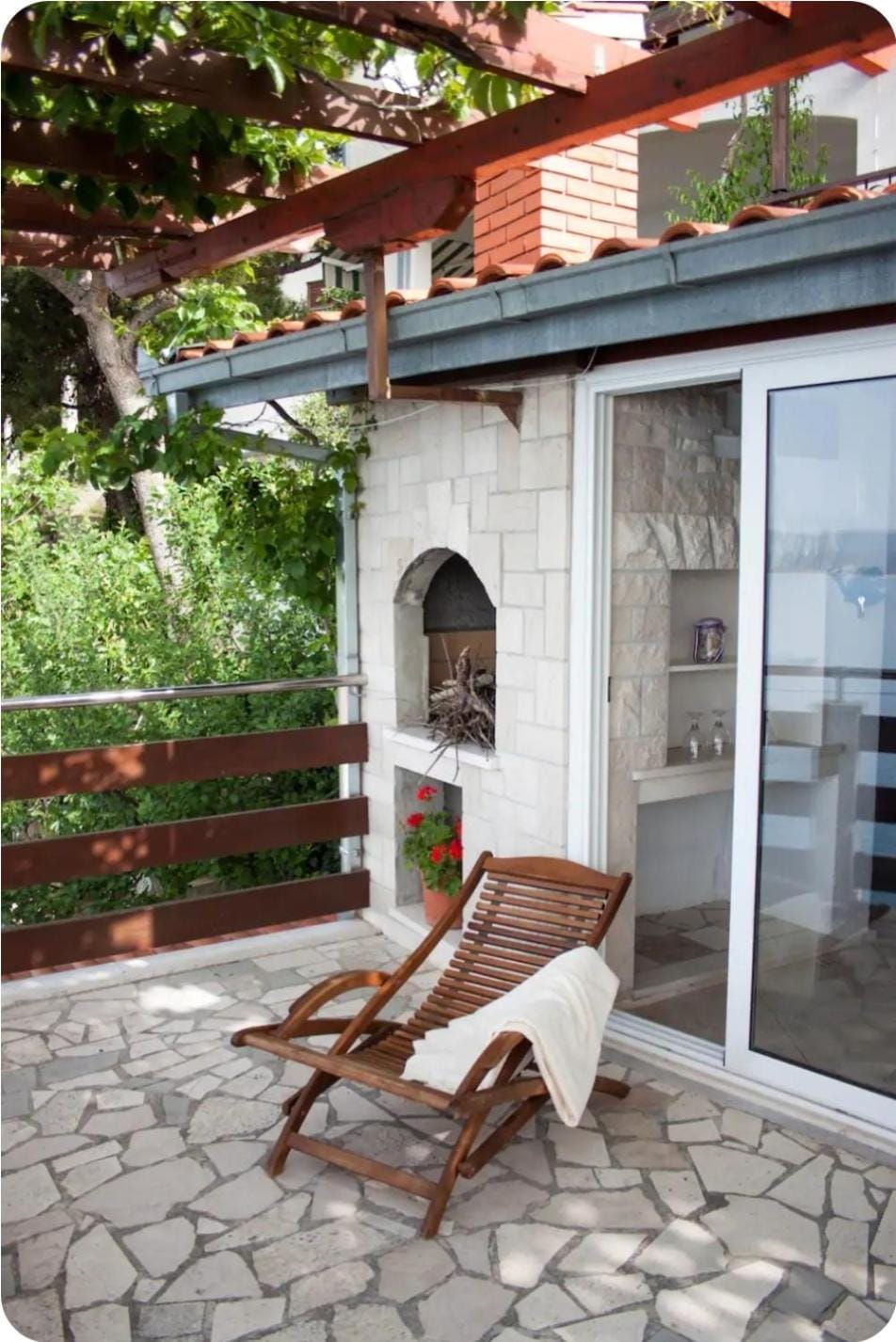 Family on Adria, free parking at the house Apartment in Split-Dalmatia County