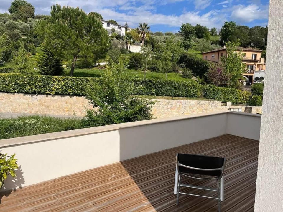 Superbe T3 Renove Saint Paul de Vence Apartment in Saint Paul de Vence