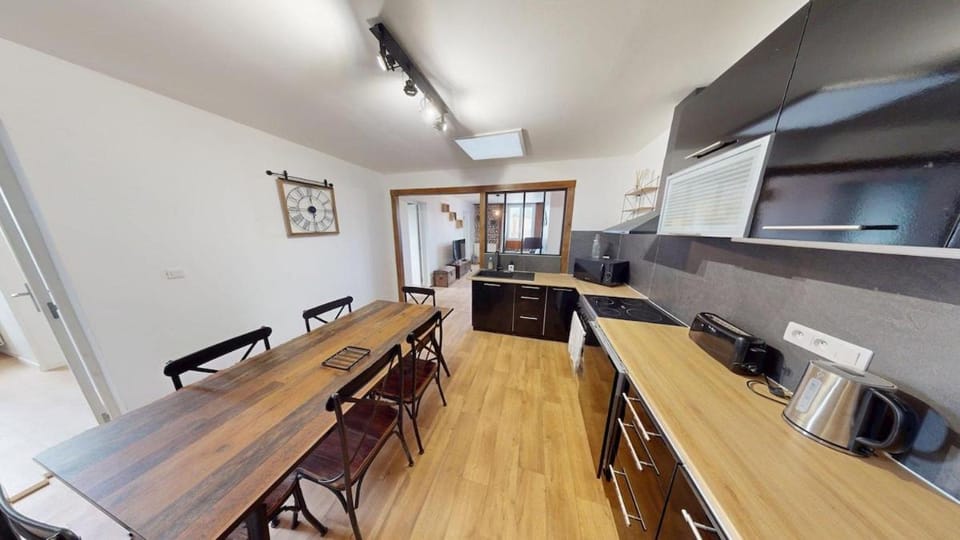 Reunion apartment 4 bedrooms Apartment in Le Havre