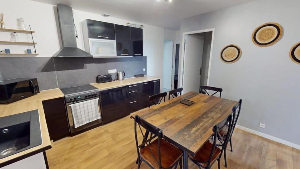 Reunion apartment 4 bedrooms Apartment in Le Havre