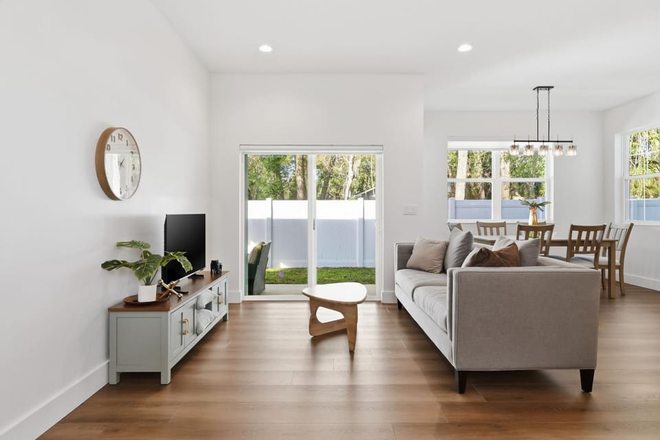 Modern Mount Dora Escape Style and Sunshine home House in Mount Dora