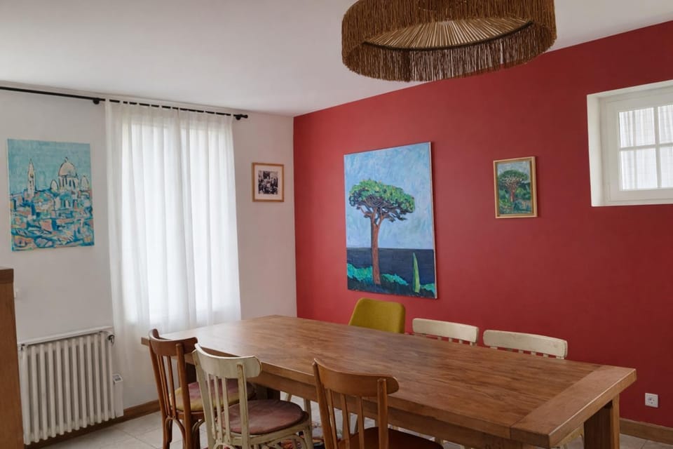 Seating area, Dining area