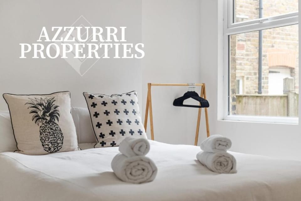 5B House in West London Perfect for Contractors Apartment in London Borough of Ealing