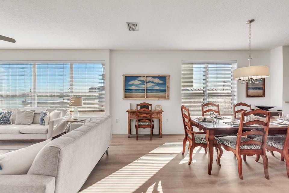 305 Island Key House in Clearwater Beach