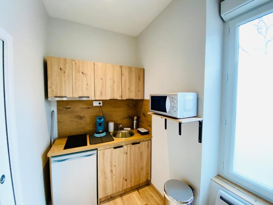 Genas 3 - Studio - Montchat Apartment in Villeurbanne