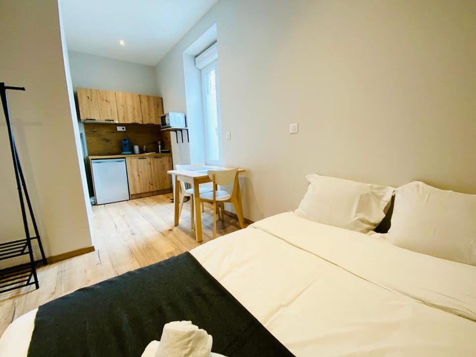 Genas 3 - Studio - Montchat Apartment in Villeurbanne