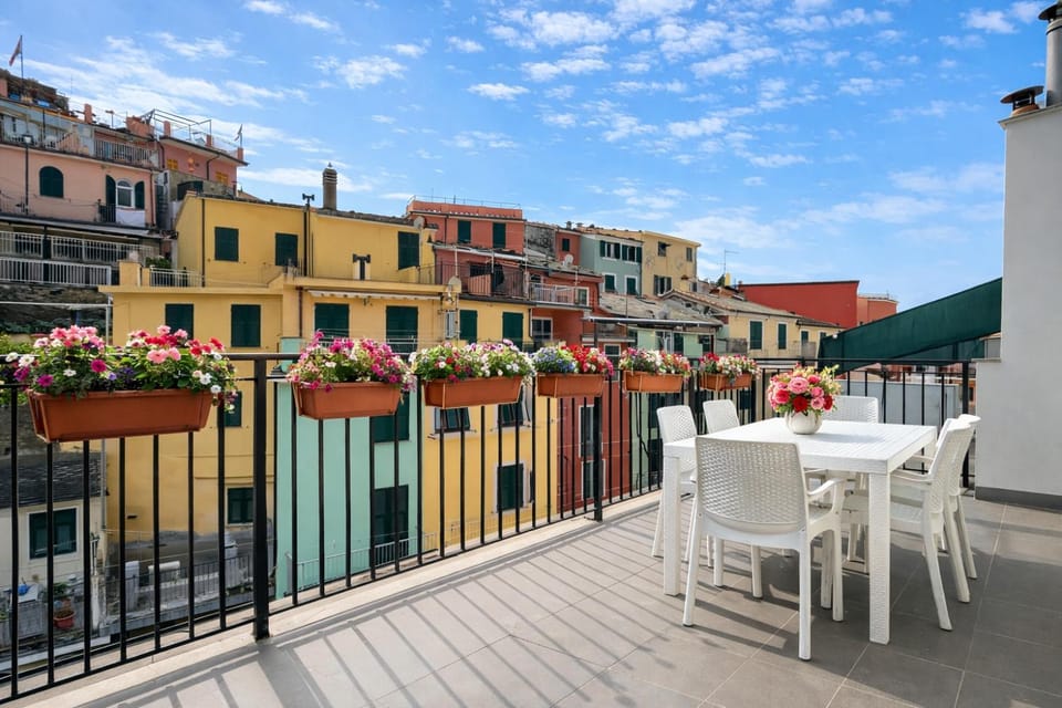 Patio, View (from property/room), Balcony/Terrace, Dining area, City view