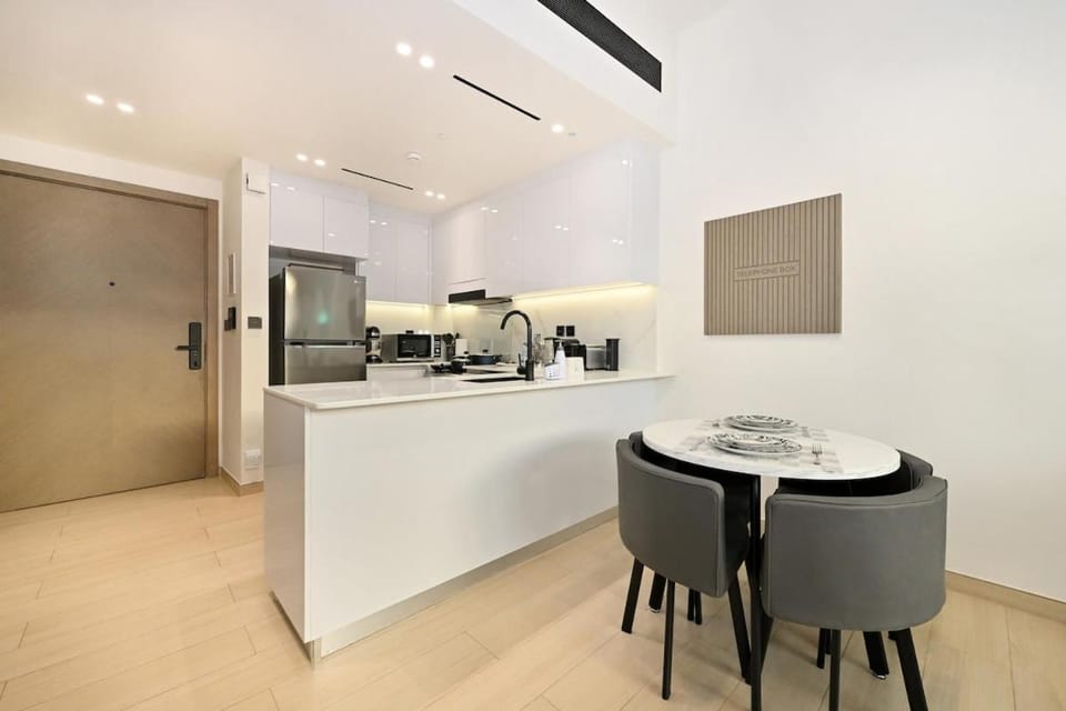 Stunning 1 br modern luxury residence at JVC Apartment in Dubai