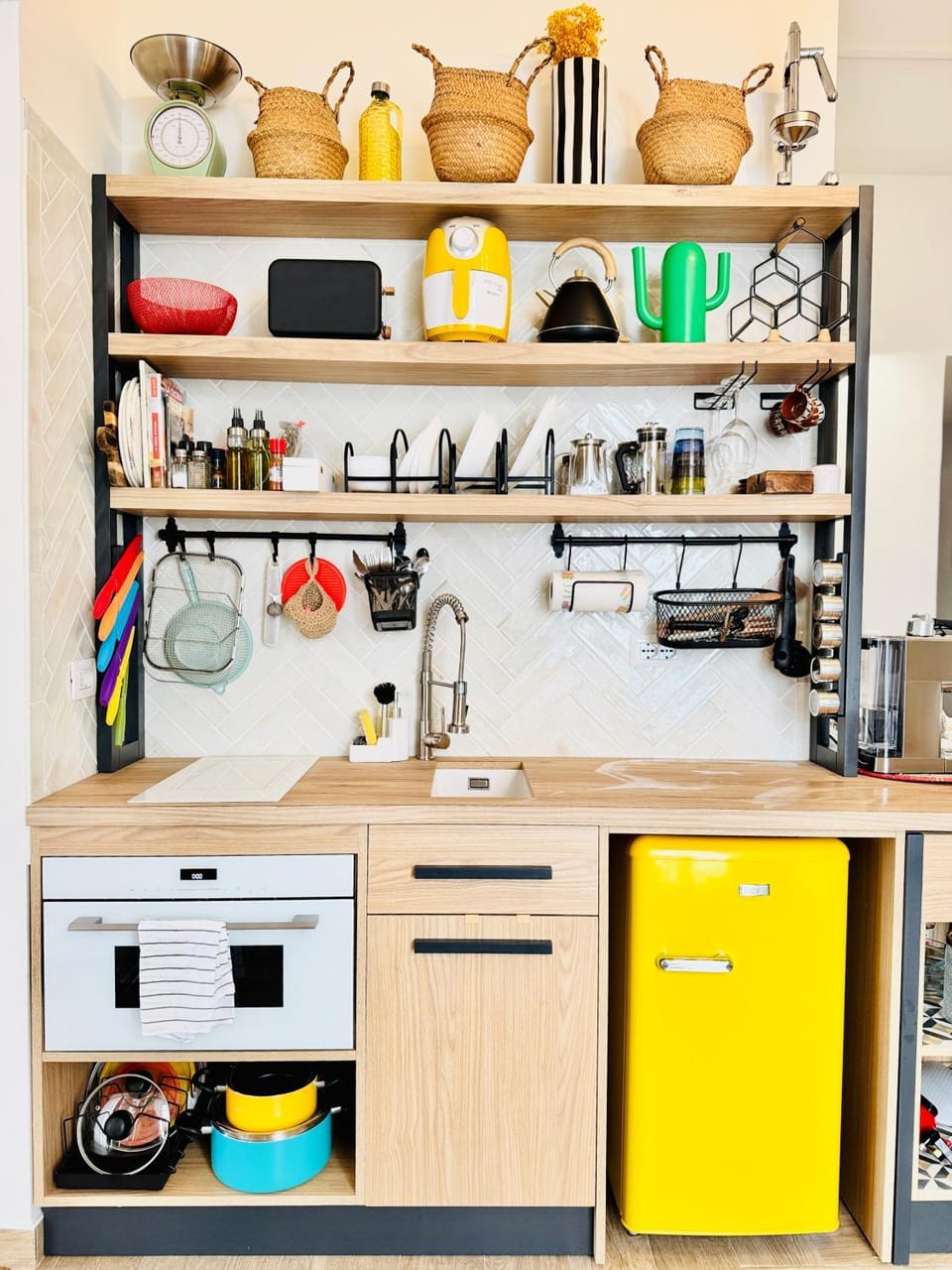 Kitchen or kitchenette, oven, stove