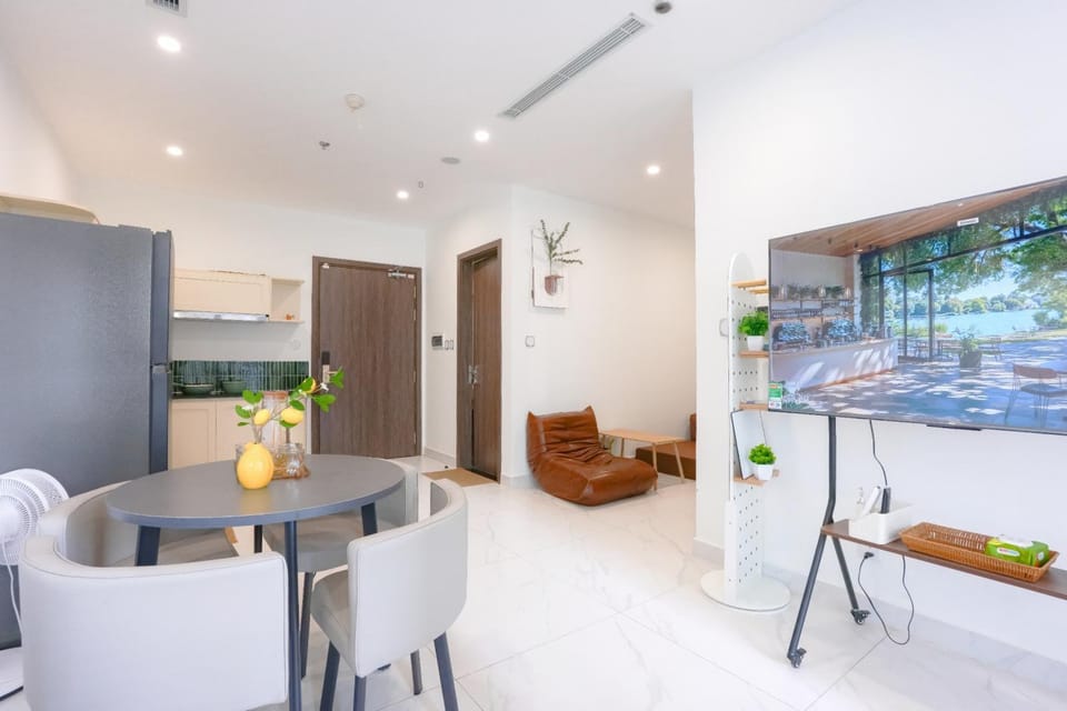 1BR plus BE2 Vinwonder Homestay Vinhomes Grand Park Apartment in Ho Chi Minh City