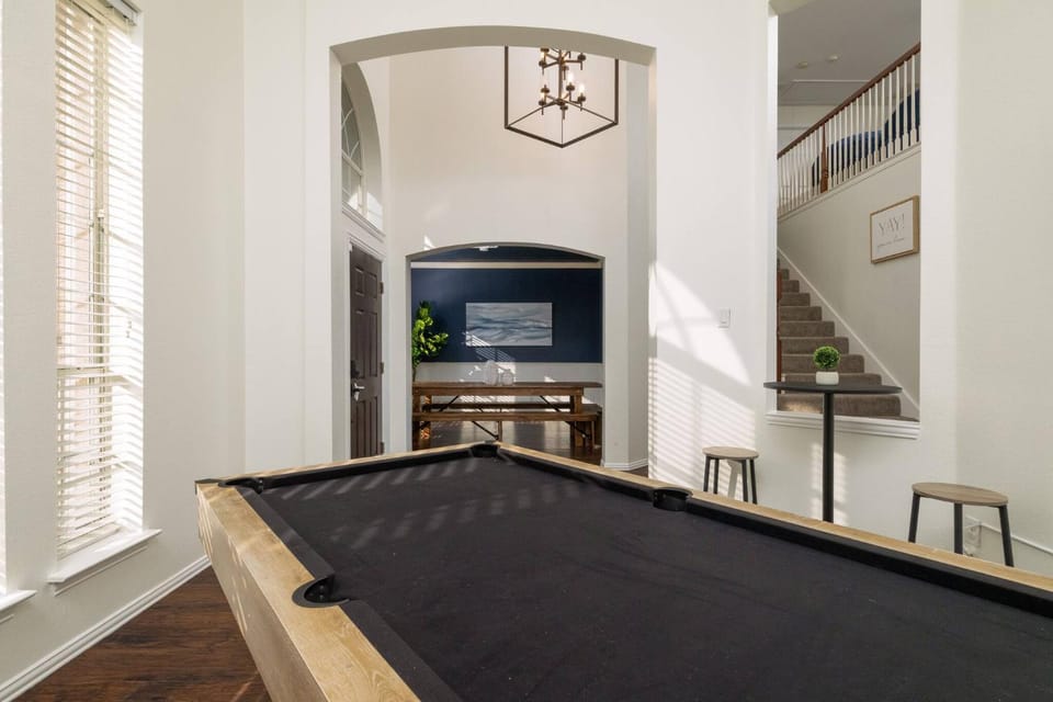 Billiard, Game Room, TV and multimedia