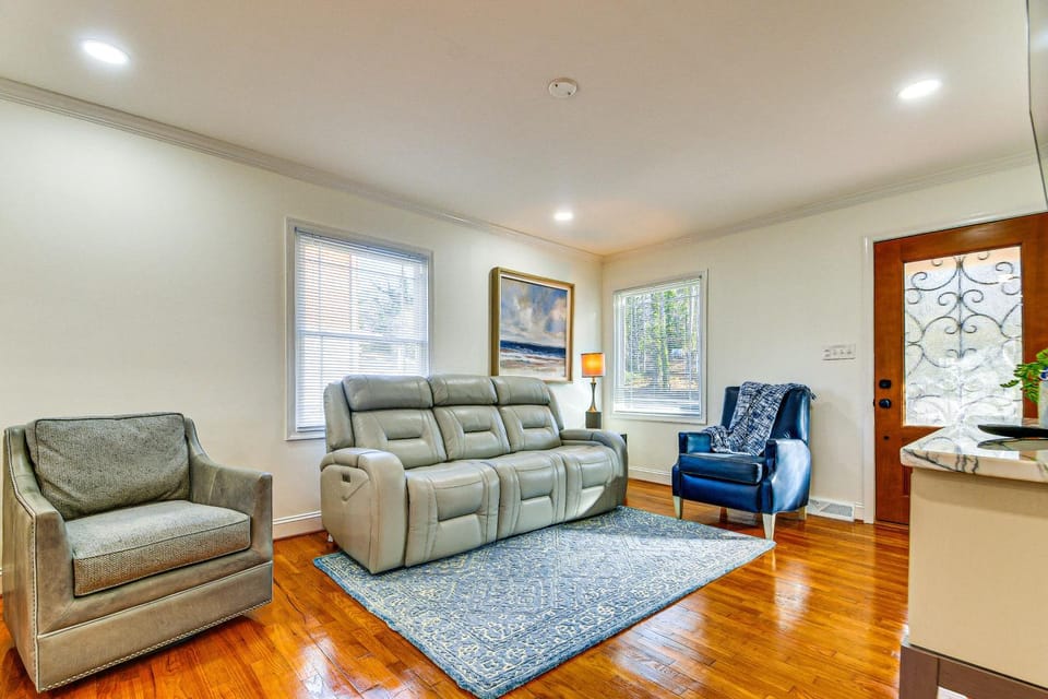 Stay Near Averett & Caesars! Cozy Home w/ Patio House in Danville