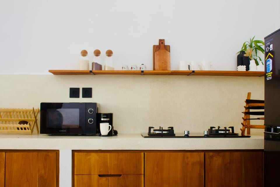 Kitchen or kitchenette, toaster