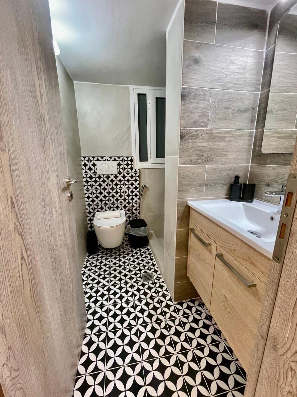 Athenee Riviera Apartment in South Athens