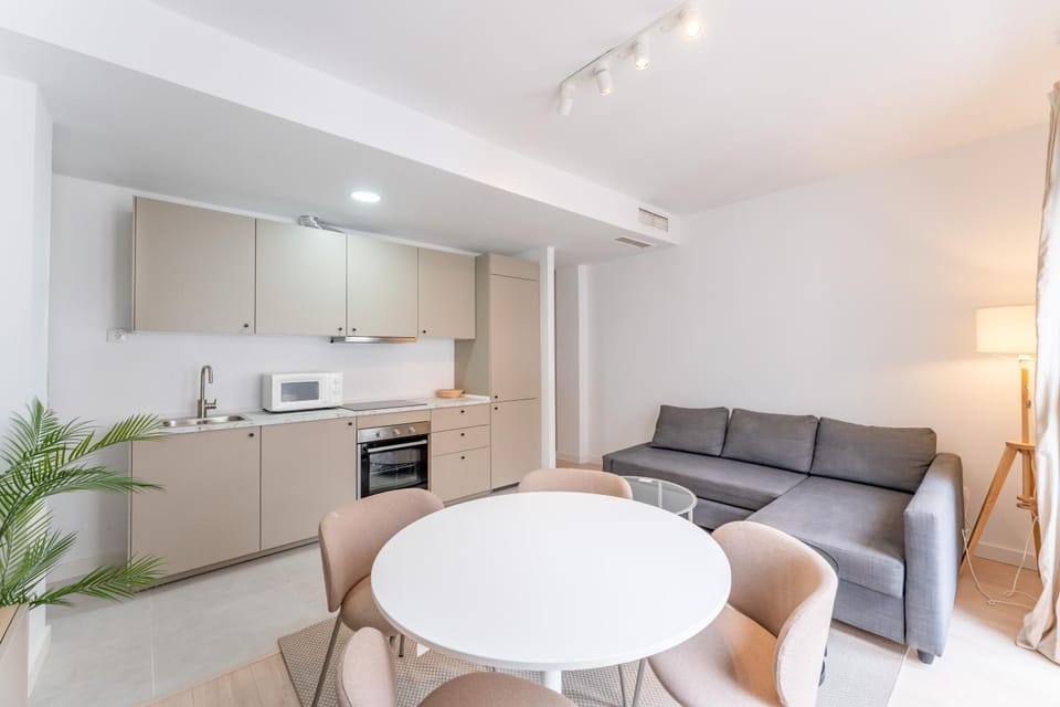 Kitchen or kitchenette, Living room