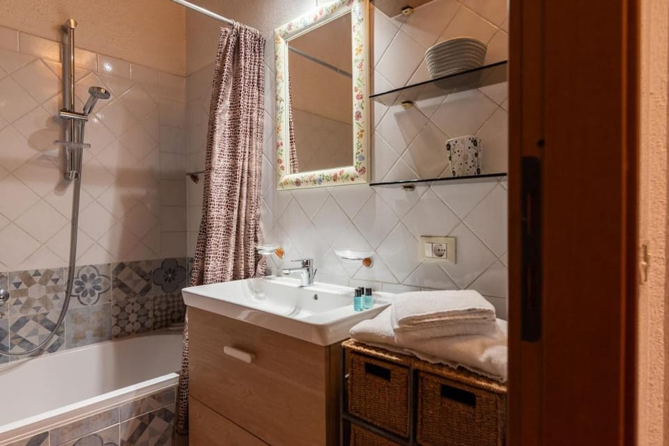 Characteristic 2 double bedroom apartment Apartment in Milan