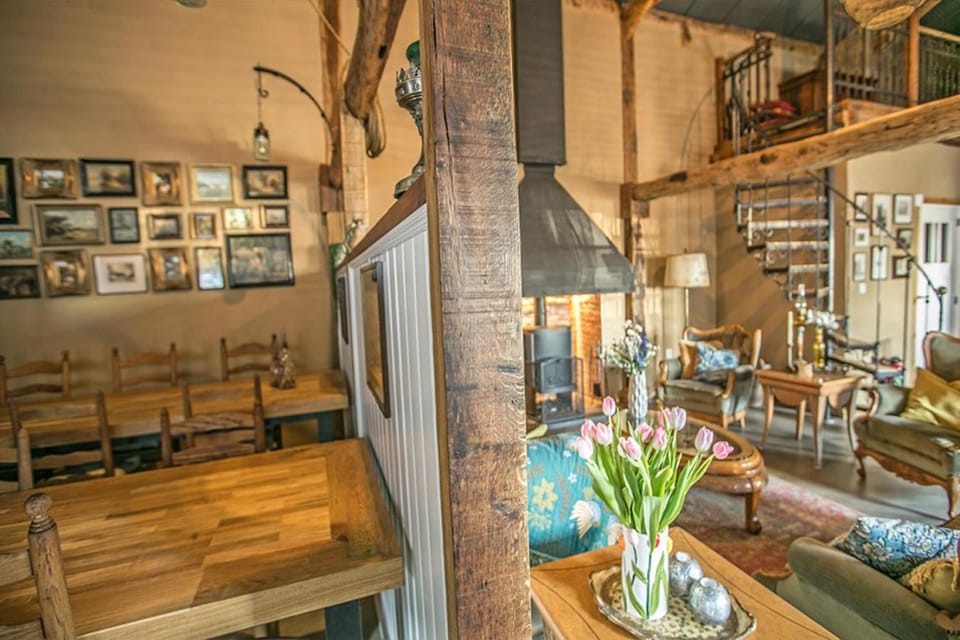 Communal lounge/ TV room, Living room, Seating area, Dining area