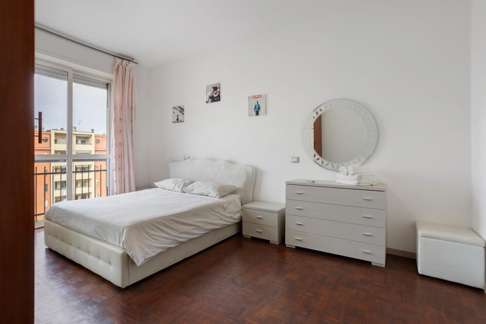 Living room, Bedroom
