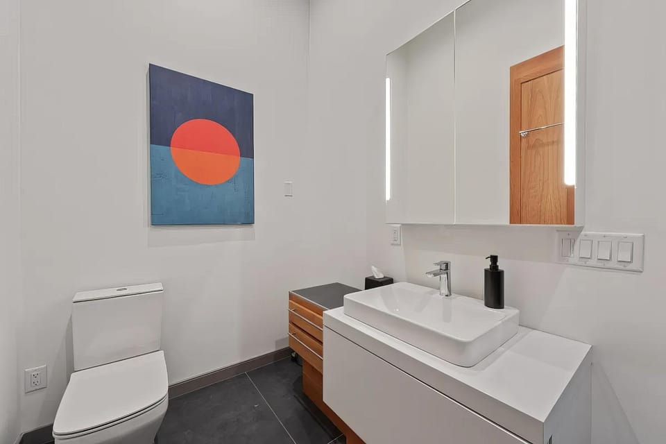 Port Orford Lake - Balcony, Lake & Ocean Views House in Port Orford