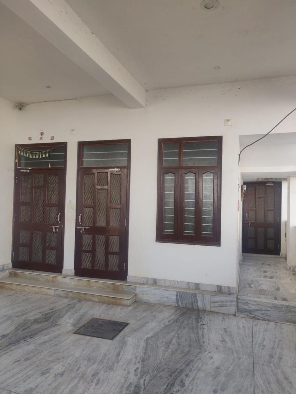 Facade/entrance