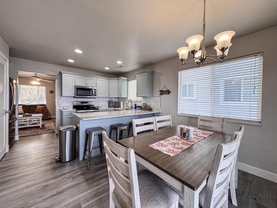 Lake View Condo 930 4 House in Garden City