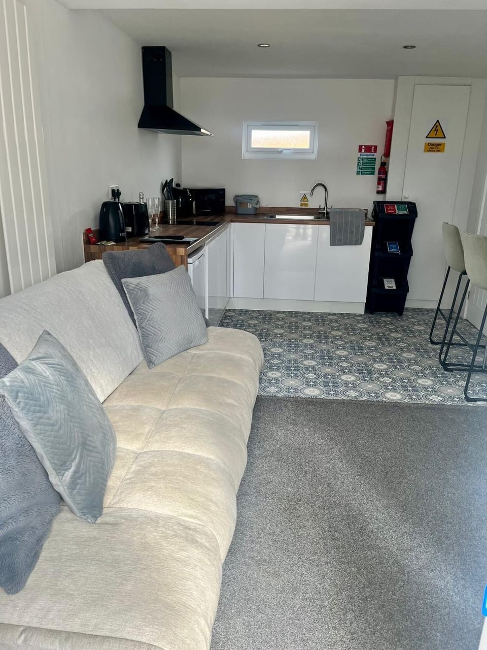Luxury Studio With Hot Tub House in Prestatyn