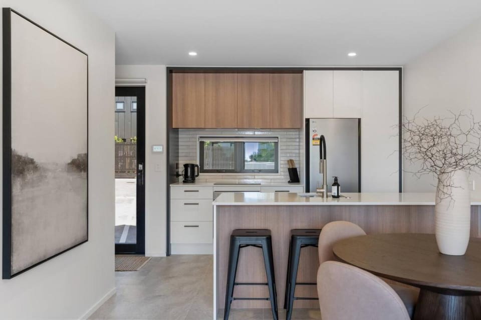 Brand New City Townhouse with Free Parking House in Christchurch
