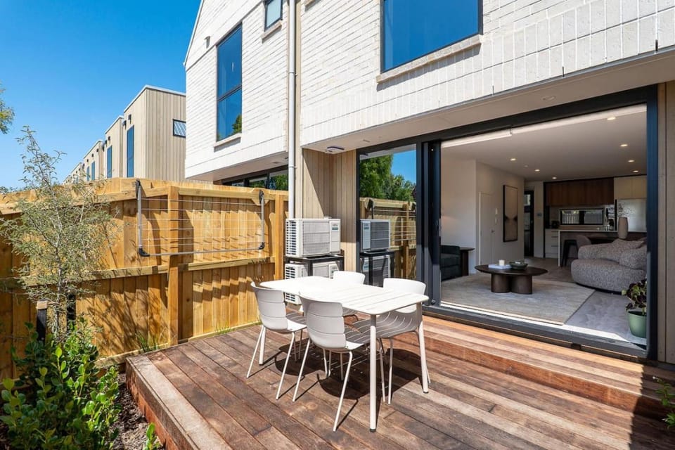 Brand New City Townhouse with Free Parking House in Christchurch