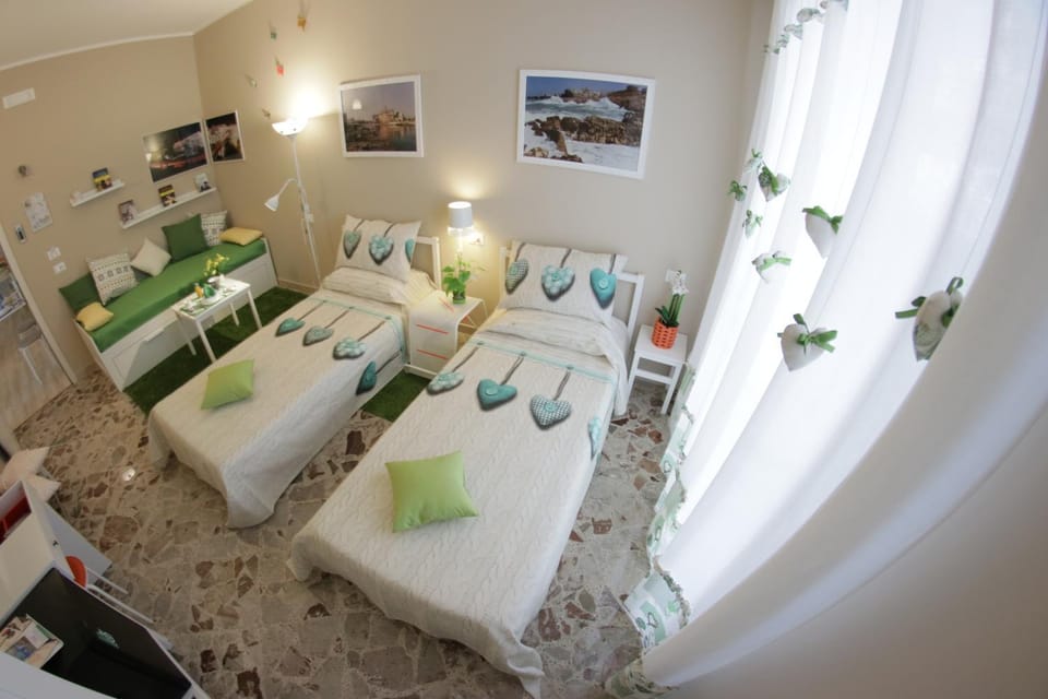Bed, Photo of the whole room