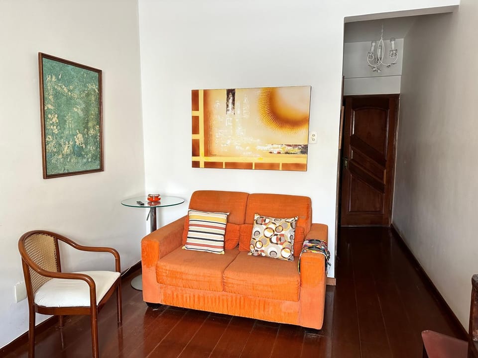 IPANEMA 2 quartos à 3 quadras da praia com garagem Apartment in Rio de Janeiro
