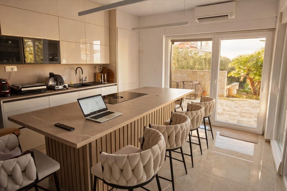 A Z U R E pool H O U S E Apartment in Murter