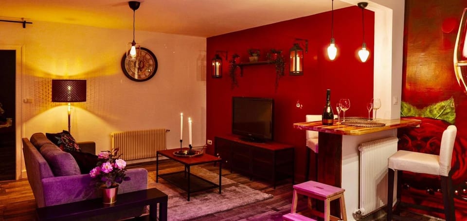 Communal lounge/ TV room