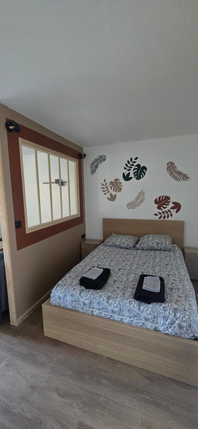 Studio T1 bis Cozy et Elegant Tram 2 min, direct access to Bordeaux Apartment in Mérignac