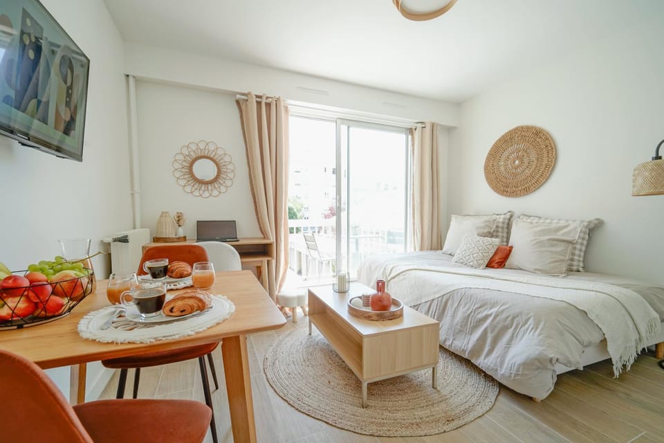 TV and multimedia, Bedroom