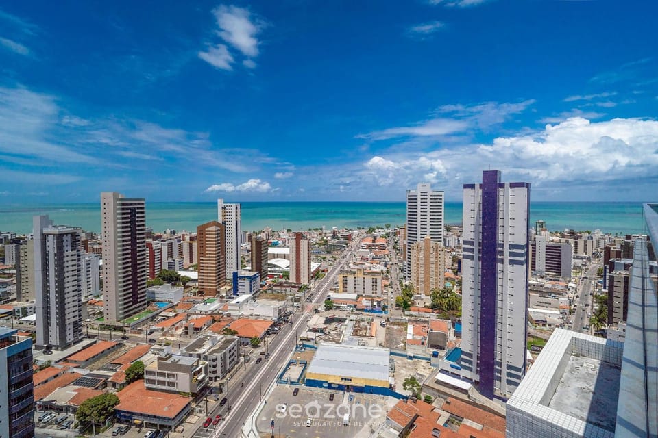 City view, Sea view