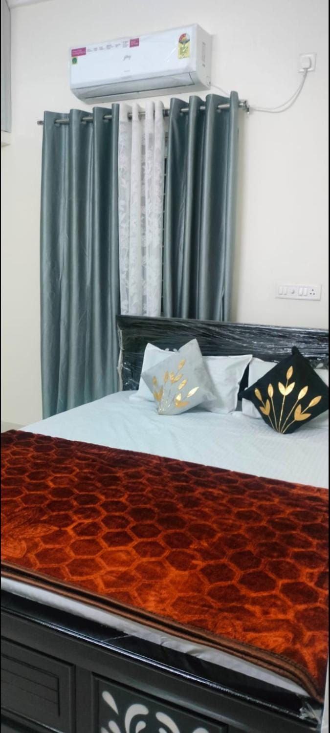 2BHK in Kondapur HiTech city prime area 32 Apartment in Hyderabad