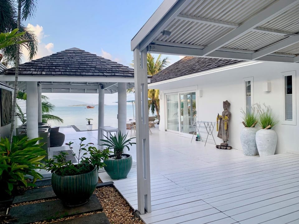 Property building, Balcony/Terrace