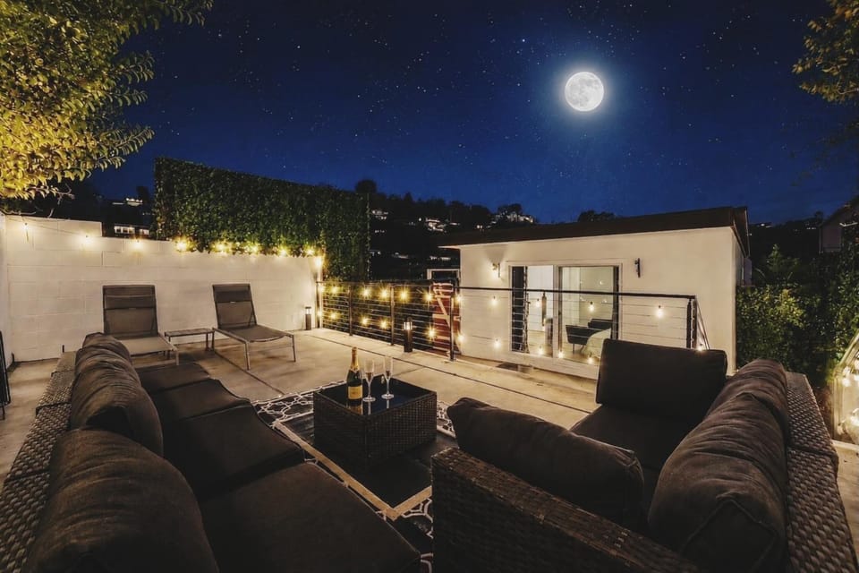 Patio, Night, Mountain view