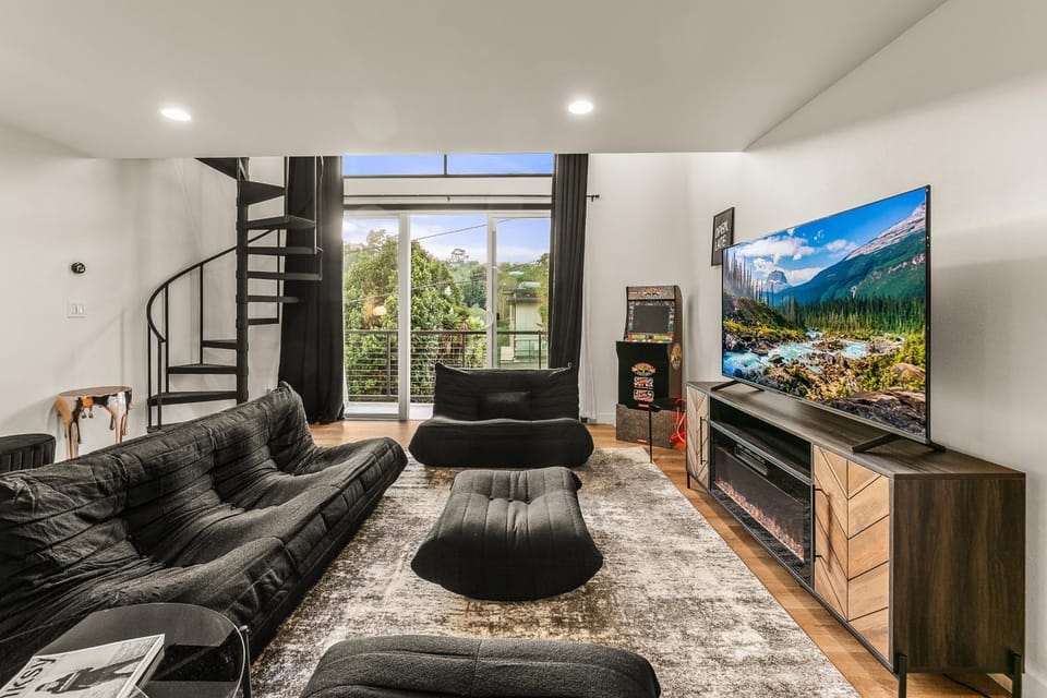 TV and multimedia, Living room