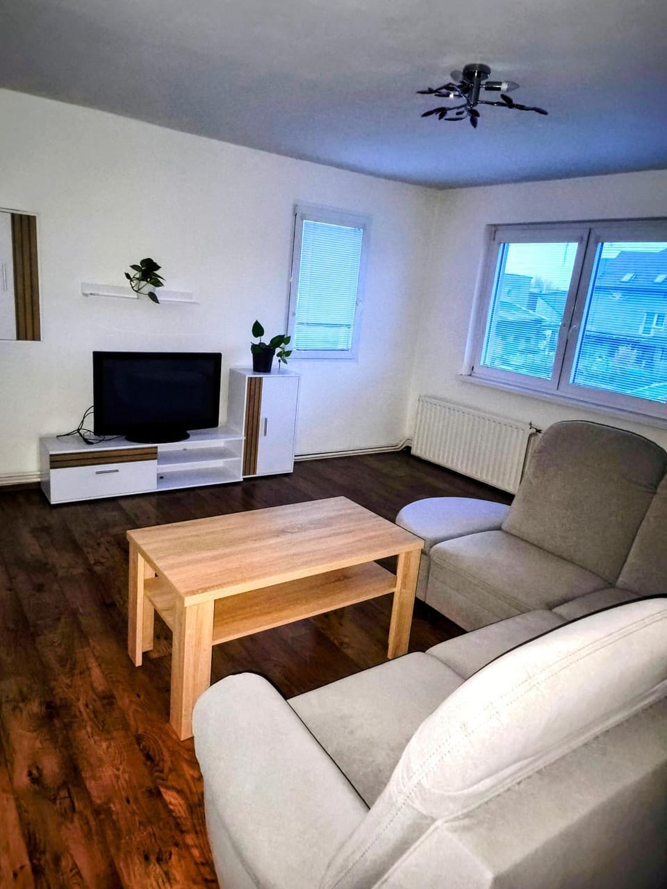 Communal lounge/ TV room, TV and multimedia, Living room, Seating area