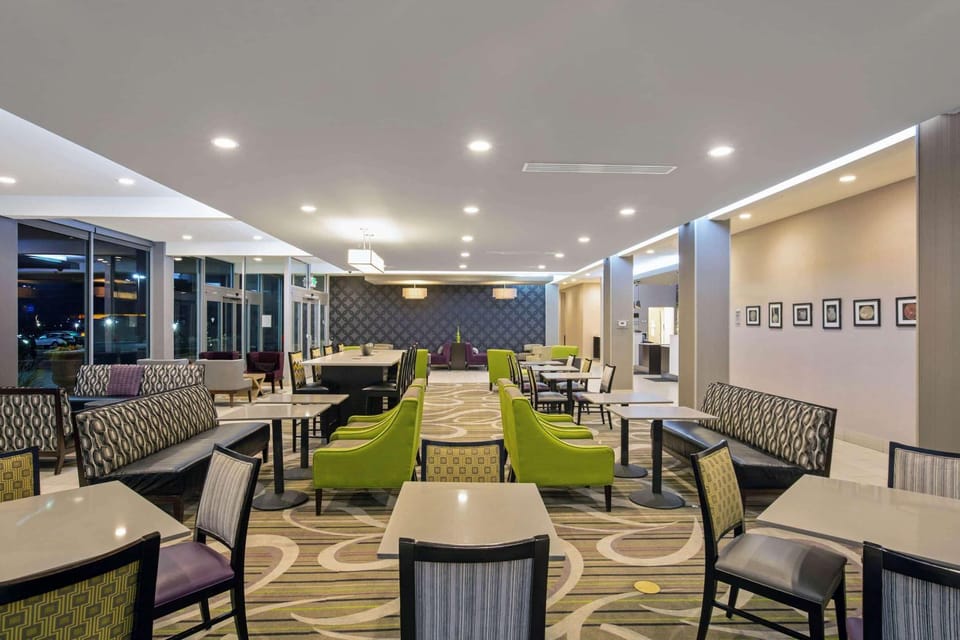 Lobby or reception, On site